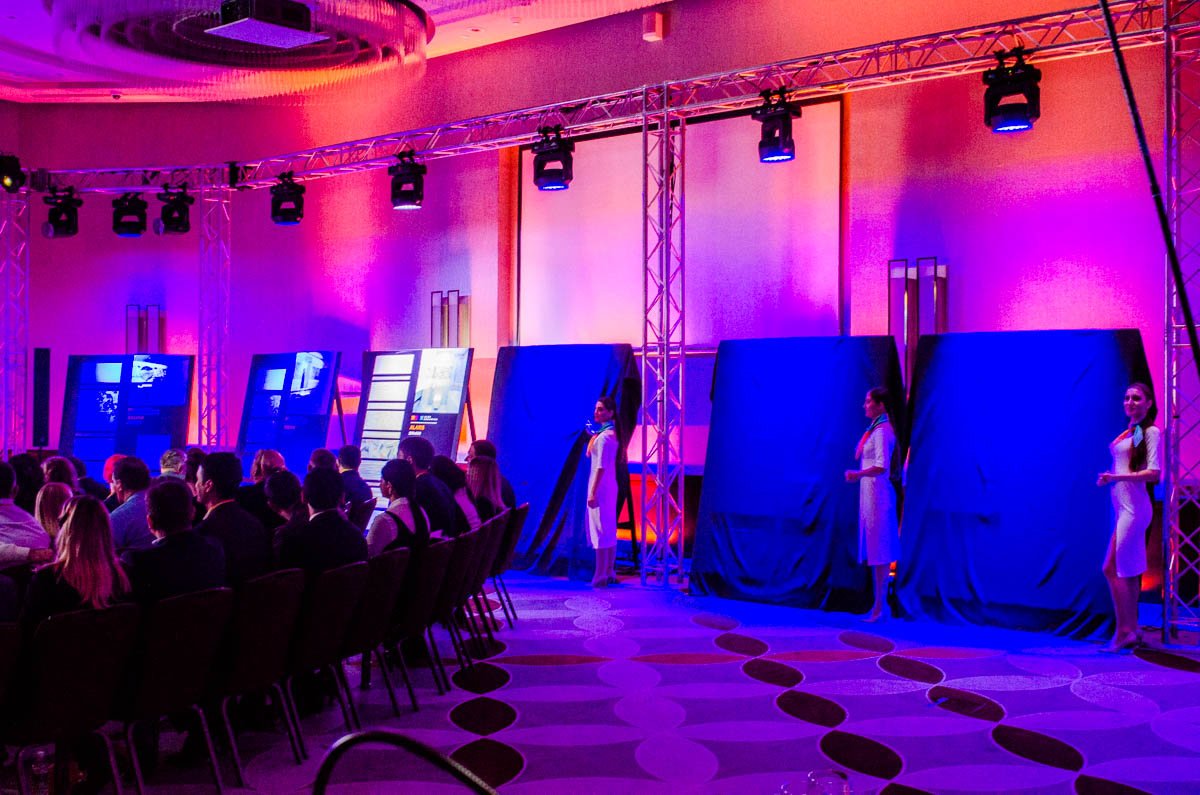 Художник по свету презентации коллекции 2020 от ALMA Ceramica