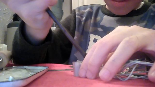 Ремонт гирлянды с дедами морозами смотреть онлайн