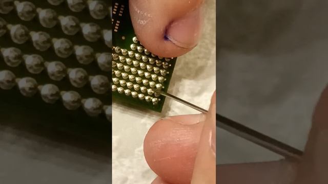 Что же делать если погнулись ножки на процессоре? смотреть онлайн