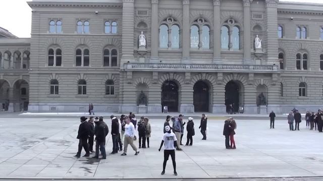 HARLEM SHAKE BERN! Schweiz Bundesplatz - Switzerland смотреть онлайн