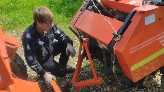 КУПИЛ ПРЕСС-ПОДБОРЩИК ДЛЯ СЕНА НА КИТАЙСКИЙ ТРАКТОР смотреть онлайн