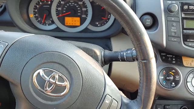 How to Turn on Emergency Signal Indicator on Toyota RAV4 смотреть онлайн