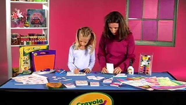 Notepad and Groovy Pencil Set смотреть онлайн