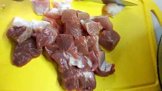 Свиное рагу с тыквой, вкусной подливкой и кавказскими травками. Вкусный заряд энергии на весь день смотреть онлайн