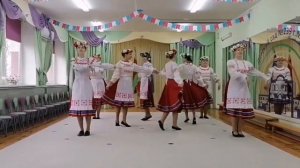 Белорусский народный танец "Весялуха" в исполнении педагогов 239 Детского сада