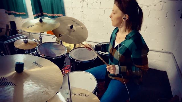 six stroke rolls + tasty loop = big love #orchestrating #creativity #rudiments смотреть онлайн
