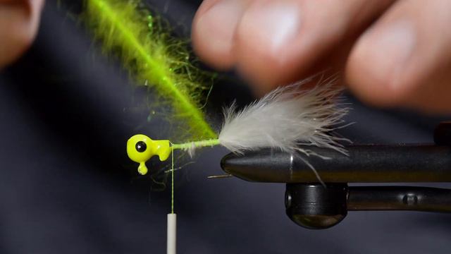 Chartreuse & White Panfish Jig - crappie, sunfish, perch and trout jig tying смотреть онлайн