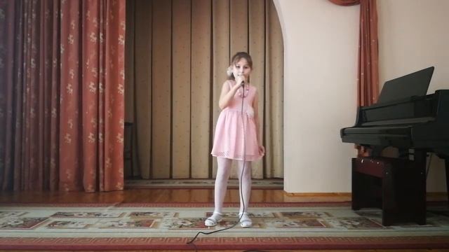 Розинкевич Валерия, "Маленькая песенка", музыка Е. Атрашкевич, слова Н. Танюкевич смотреть онлайн