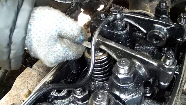 МАЗ, КАМАЗ . ЯМЗ-236 регулируем тепловые зазоры клапанов. смотреть онлайн