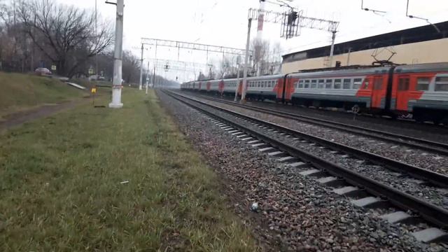 "ЭРКИ на Казанке"!! Электропоезд ЭР2Р-7085 смотреть онлайн