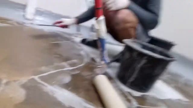 Нанесение эпоксидной грунтовки Праймер 204 от HUNTSMAN с засыпкой кварцем + шпатлевка. Новосибирск. смотреть онлайн