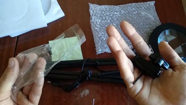 Увеличительное стекло с подсветкой смотреть онлайн