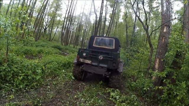 Уаз 469 на вл-30 и уаз на ободрышах по заболоченному участку. смотреть онлайн