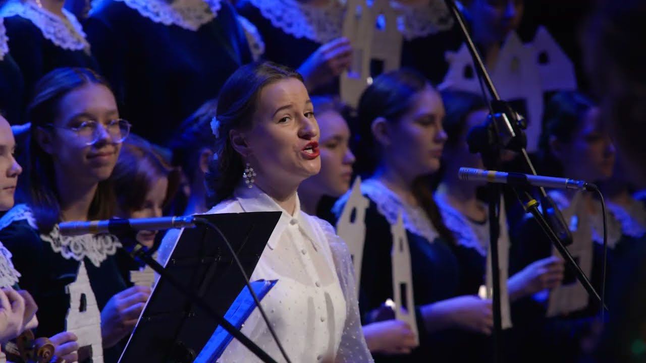 Ангелы поют. Сербская рождественская песня. Обработка С.Дружининой, К.Баженовой. смотреть онлайн