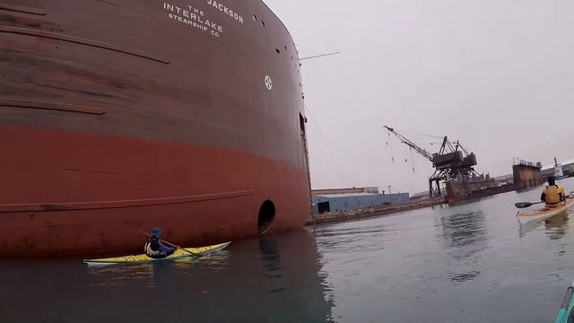 Freighter Layup On The Detroit River by Kayak 1/16/2021 смотреть онлайн