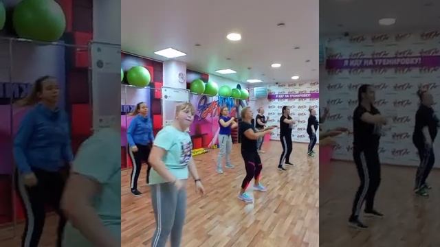 ZUMBA DANCE смотреть онлайн