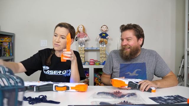 Nerf Laser Ops Pro & Deltaburst Laser Blaster смотреть онлайн