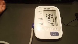 ОНЛАЙН ТРЕЙД.РУ — Тонометр OMRON M3 Expert (HEM-7132-ALRU) + Адаптер + Универсальная манжета