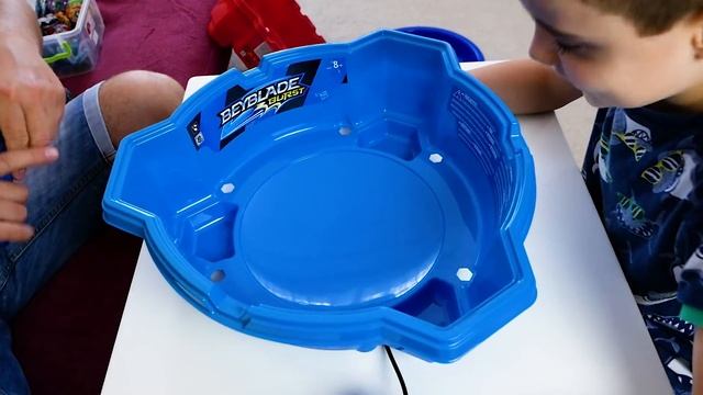 БейБлэйд Берст ПОБЕЖДАЮЩИЙ ВОЛТРАЕК НА ЧЕТЫРЕХ АРЕНАХ Winning Valkyrie (Valtryek) BeyBlade Burst смотреть онлайн