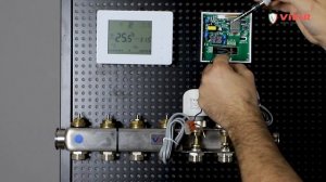 Особенности подключения беспроводного термостата на примере сервоприводов