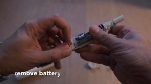 How to replace the battery of Oral B iO