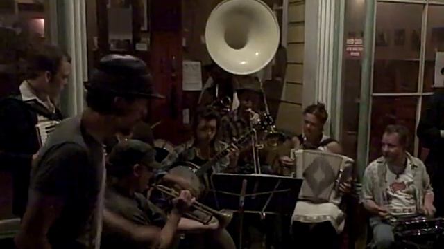 Muskrat Ramblers- Whinin' Boy смотреть онлайн