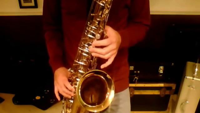 Martin Imperial Tenor Sax смотреть онлайн