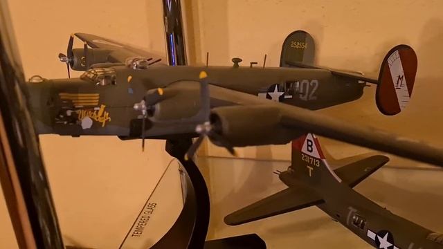 warbirds WW2 diecast 1/72 ,corgi, airforce1,easy model, oxford, hobbymaster,solido смотреть онлайн