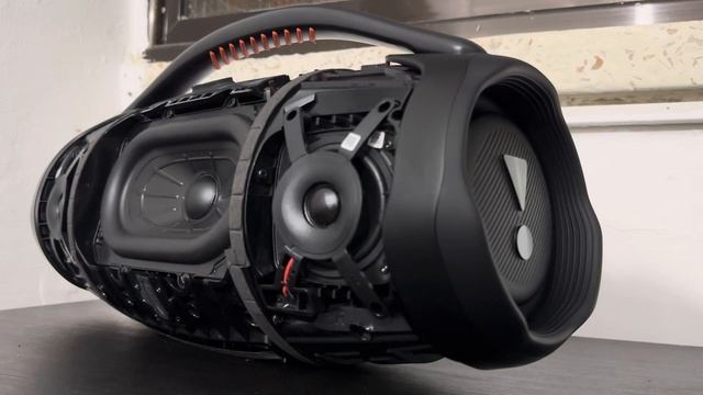 JBL Boombox 3 crazy bass test ?#jbl #bass #basstest #boombox смотреть онлайн