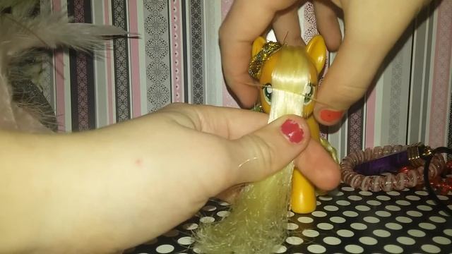 КАК СДЕЛАТЬ ЧЕЛКУ ДЛЯ ПОНИ БЕЗ НОЖНИЦ? смотреть онлайн