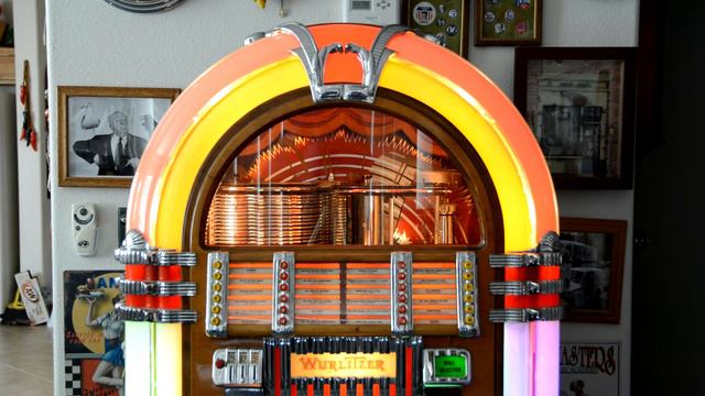 Wurlitzer 1015 Jukebox and Betty Hutton смотреть онлайн