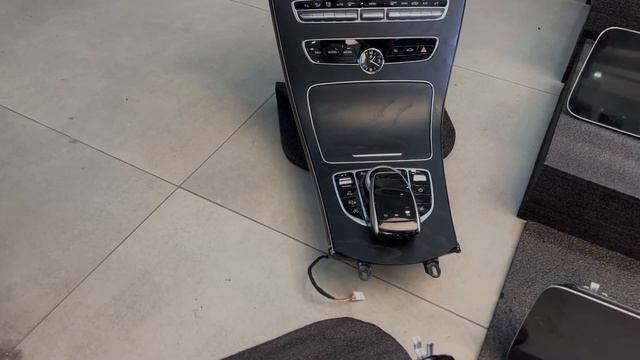 MERCEDES COMMAND NEDİR? NASIL VE NERDEN TAKTIRILIR? смотреть онлайн