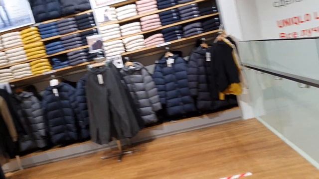 UNIQLO в ТЦ VEGAS Мякинино смотреть онлайн
