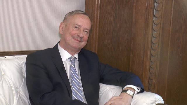 Интервью с Сийм Калласом смотреть онлайн