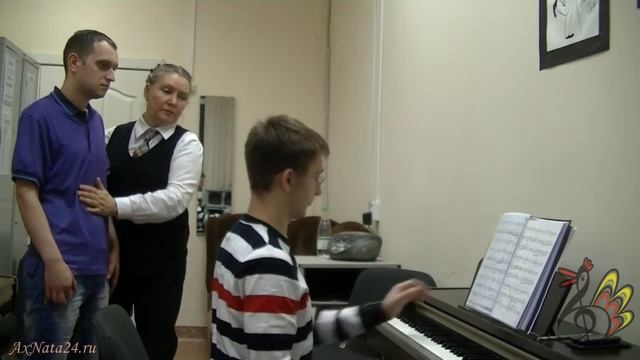 Учимся петь. Спазмированное дыхание-причина форсированного, зажатого звука. смотреть онлайн
