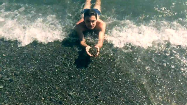 На Пляже. Чёрное Море. Абхазия Лето 2016 / On The Beach . The Black Sea. Summer 2016 смотреть онлайн