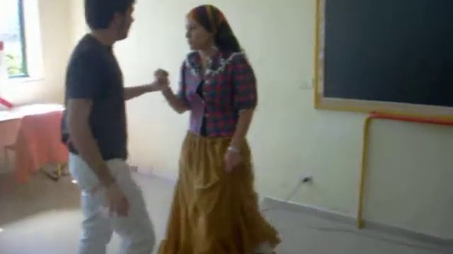2b bachata rosi e gianni liceo scientifico trani смотреть онлайн