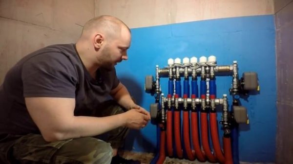 Отопление в квартире | Коллектор, сервоприводы и краны FAR | Труба Rehau | Радиаторы Arbonia