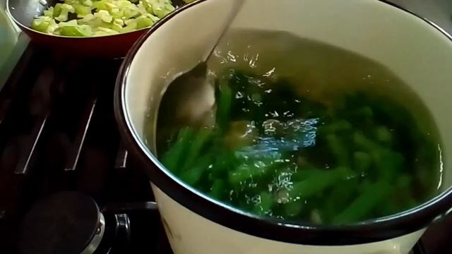 Диетический суп «Зелененький», со стручковой фасолью и шпинатом КБЖУ – 14/1/1/1 смотреть онлайн