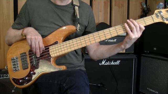 Pretty woman.Бас. версия гр.Аризона (все в описании) смотреть онлайн