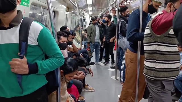 Umbrella Prank ☂️ In Metro 😂    First Time In India    Eshu S Prank