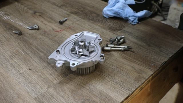 Honda CRX B16 Swap - Part 2 - New timing belt and water pump - Make it So смотреть онлайн