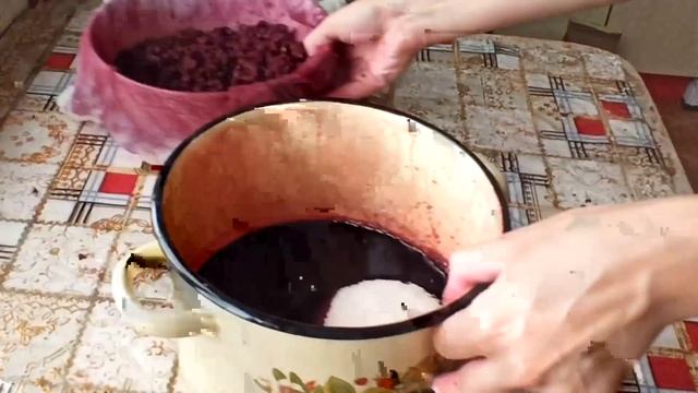 СЕЗОННАЯ ЯГОДА!!! ВАРЕНЬЕ ИЗ ЧЕРЁМУХИ БЕЗ ЕДИНОЙ КОСТОЧКИ. смотреть онлайн