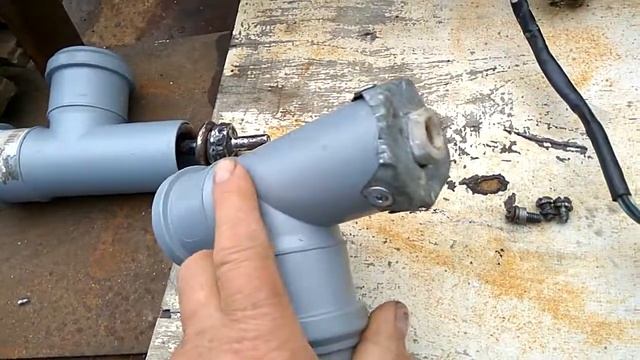 Очень простое устройство автоматической кормушки для птиц. смотреть онлайн