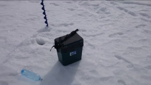 На рыбалке Усть-Илимское водохранилище апрель 2016 смотреть онлайн