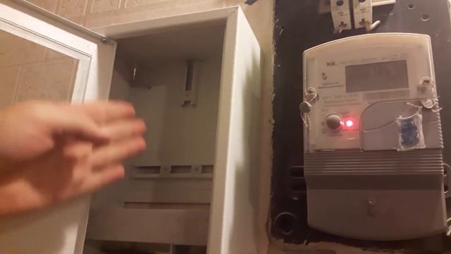 Монтажная коробка для электросчетчика. Electric installation box. смотреть онлайн