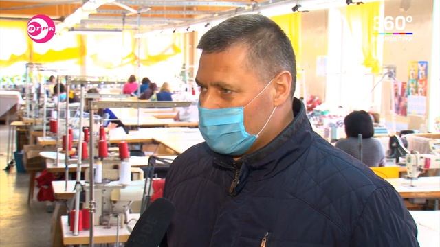 В Великих Луках шьют маски смотреть онлайн
