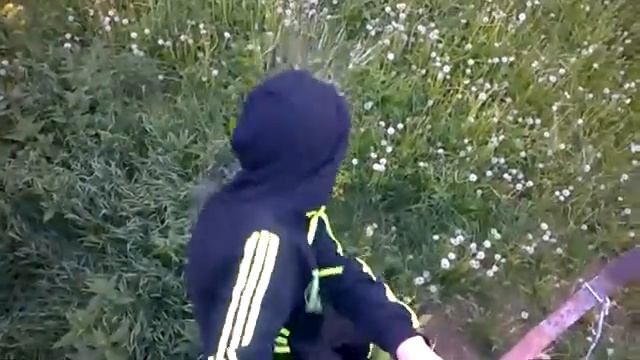 Илья прыгает с балкона (Смотреть всем) смотреть онлайн