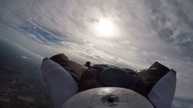 Wingsuit Skydive Canopy Flyby смотреть онлайн