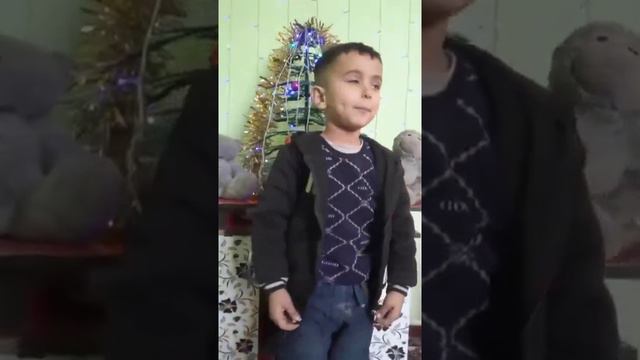 Хотин Кули 😁#хотин Кули #шерлар# мусикалар смотреть онлайн